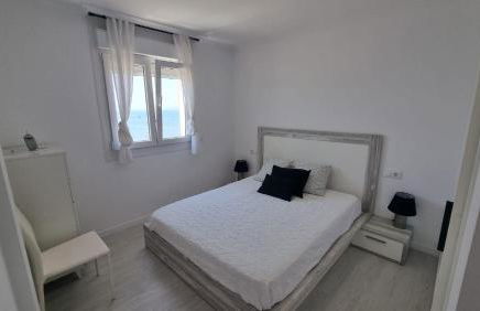 Seaside Apartment Sleeps 6 With Balcony - Foto 30