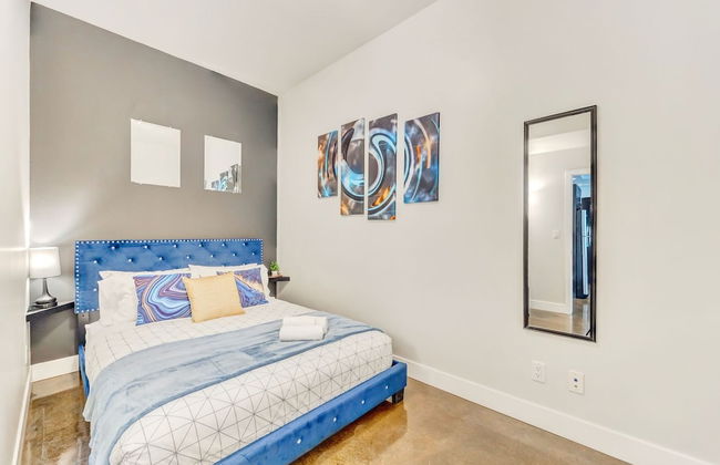 Luxury Condo With City Views Near Stampede Park - Photo 18