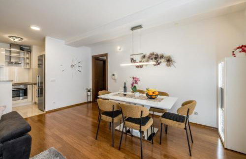 Three Lions Apartment - Photo 5