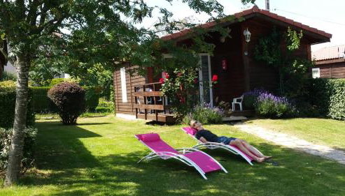 Chalet PRIMEVERE- Camping Fraiteux 3 étoiles - Foto 3, Garden