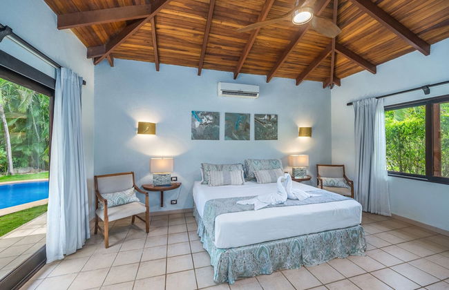 Tropical Retreat - Private Pool, Steps To Beach 2 Bedroom Villa by RedAwning - Foto 4