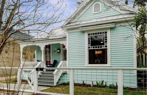 Historic home with heated Mini Pool walking distance to downtown San Antonio! - Foto 7