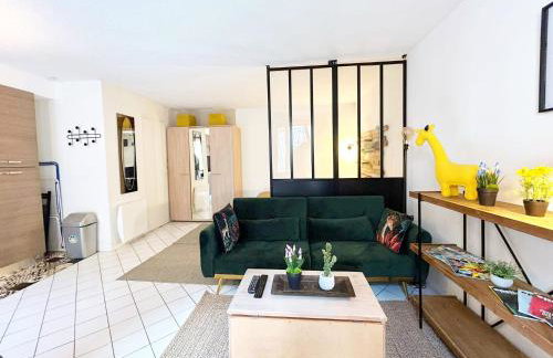 Studio lumineux, calme, RER à 5 min, bien placé - Foto 9