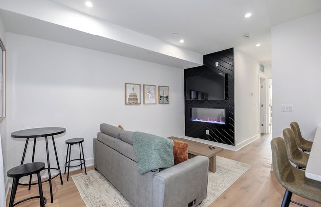 Capitol Hill Suites - Unit 9 - Photo 5