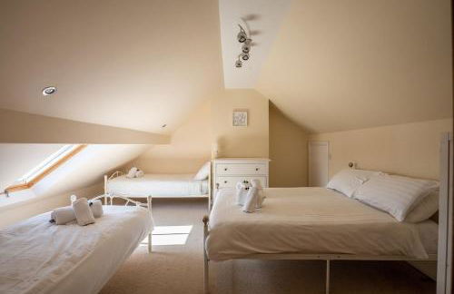 Heddwch - Beach House in Heart of Broad Haven for 14 - Photo 3