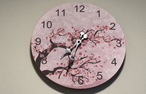 Studio com quarto e banheiro em frente ao Parque do Lago Acomoda até 2 pessoas 1 cama - Foto 8