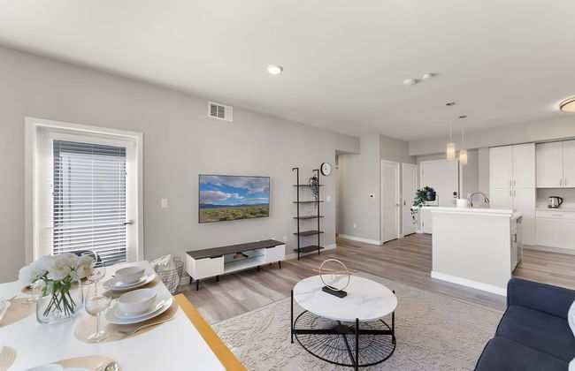 Chic Apt w Jacuzzi Pool BBQ Mountain Views - Foto 55