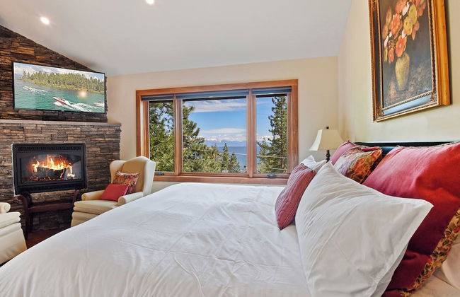 Luxury Mountain Chalet Deck w/ BBQ & Lake Views - Photo 3