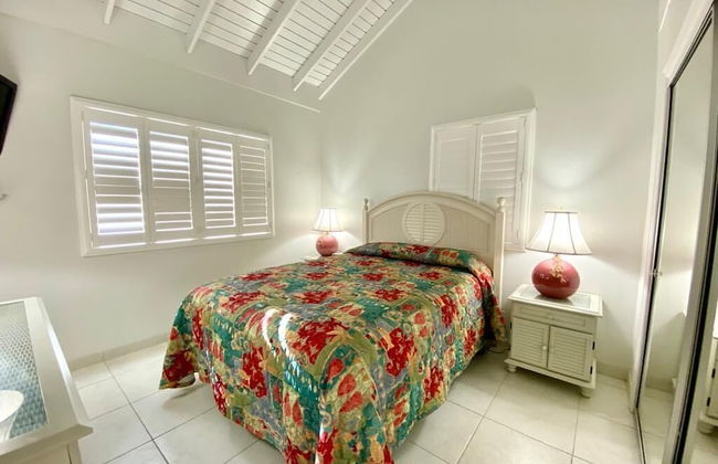 Galleon Villas by Hello Cayman Vacation - Photo 17