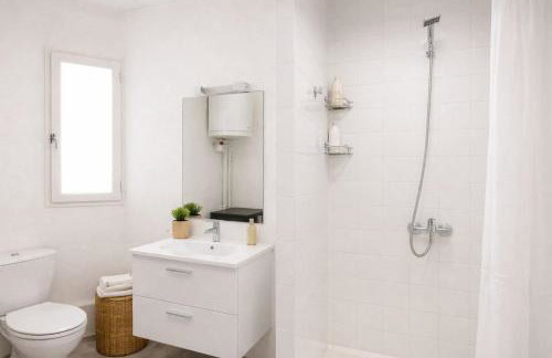 STUDIO COSY - HYPERCENTRE - CALME - 50M2 - Wi-FI - Photo 15