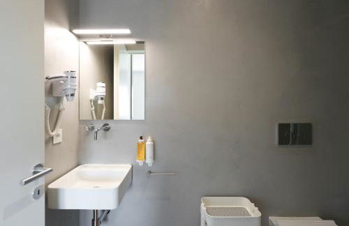 Bom Sucesso Executive Flats by Feel Porto - Photo 23