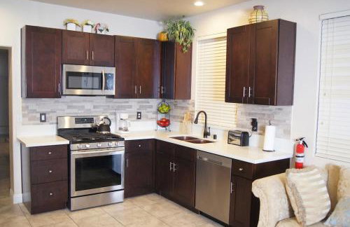 Single Story Beautiful home - Photo 6