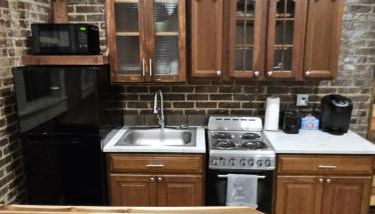 Modern 1BR Apartment in GREAT Location Unit 203 - Foto 3, stove