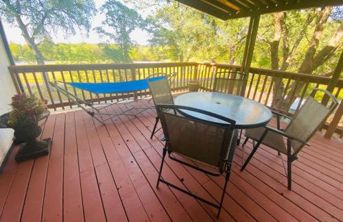 Family friendly, 3 bedroom house, with king bed for up to 15 - BBQ - Internet - jet tub - Foto 2