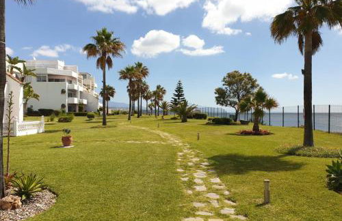 Casitamar frontline beach house rental Casares Costa near Estepona - Photo 18