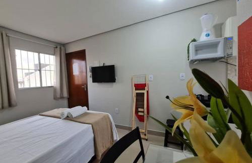 Kitnet310 centro, linda vista janela,tv smart, ar - Foto 11