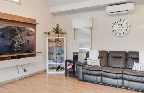 Mansion in the Hills with Pool - Foto 11