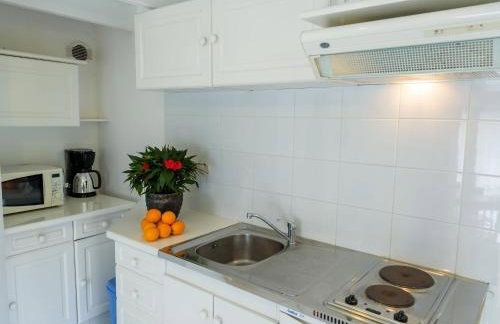 Peaceful Holiday Home in Plouguin With Indoor Pool - Foto 32