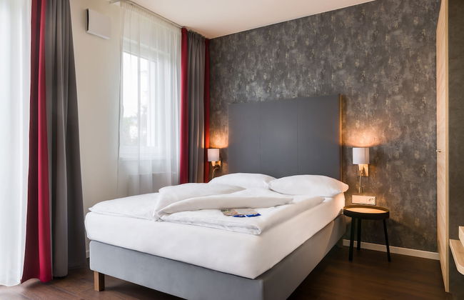 Signature East Hotel Apartment - Photo 8