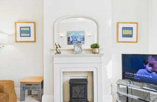 RestfullStays- 3 Bedroom, 4 Bed House FREE PARKING - Foto 5