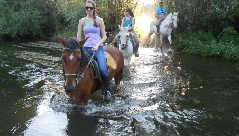 Paseo a caballo por el río Tormes