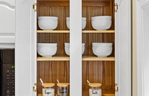 Luxury DC Rowhouse with Rooftop Firepit & Private Hot Tub- Near U Street & Logan Circle - Foto 43