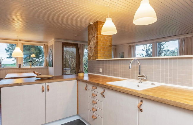 8 Person Holiday Home in Hesselager - Foto 5