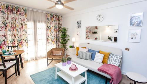 Spectacular Renovated Apartment, 5 min to Camison Beach, with AirCon - Photo 2