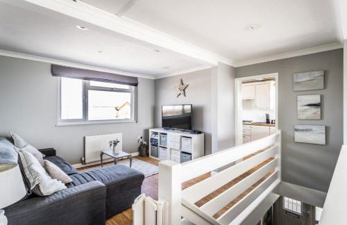 Seascape Beach House Hayling Island - Photo 12