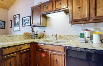 Chateau Blanc #25 Condo - Photo 17