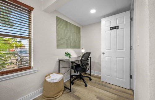 Cozy 2BR Retreat w/ Outdoor Deck - Photo 16
