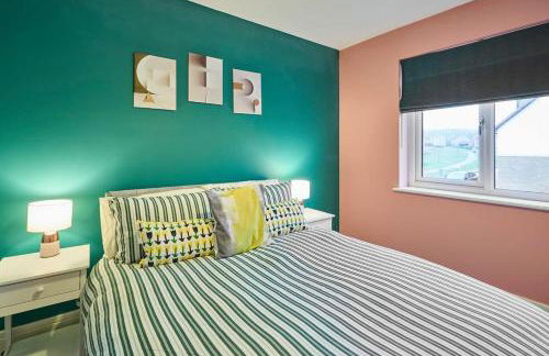 Modern Home with Garden, Corby - Foto 17