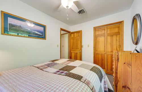 Waterfront Lake George Lodge with Boat Dock and Deck! - Foto 19