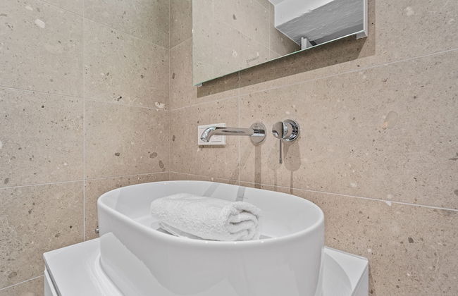 Clausen Charm Contemporary Retreat ID210 - Photo 17