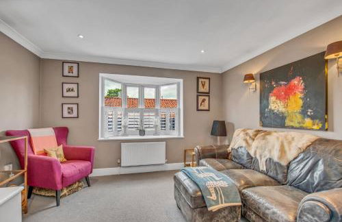 Stylish 3 bedroom townhouse for 5 guests, set in the medieval grid with off street parking - Foto 9