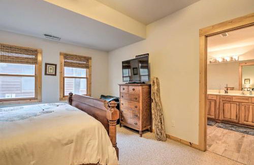 Private Dock Waterfront Gem on Lake of the Ozarks - Foto 16