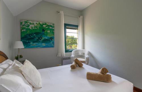 House with cozy garden BBQ and free parking - Foto 35