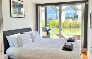 Coopers Lodge Luxury Lakefront Home Pool Spa - Foto 8