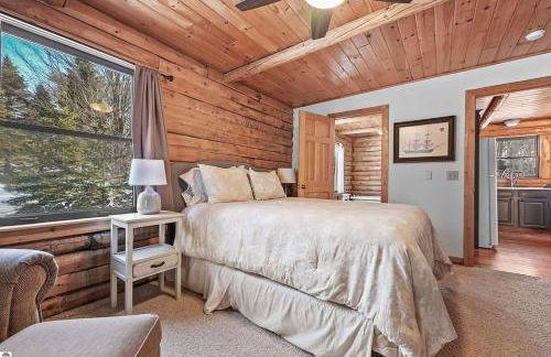 The Hillside Hideaway at Crystal Lake - Great Spa! - Foto 34