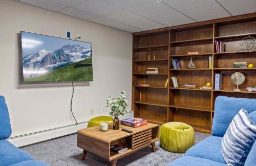 Huge Retreat w Alaska King, Pool & Jacuzzi Tub Indoor - Foto 11