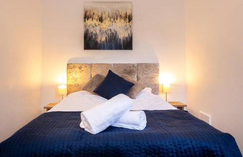 Steps from Old Trafford - Modern Manchester Stay - Foto 20
