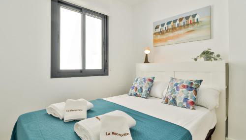 C5 - El Palo Beach 2 Bedroom With Terrace - Photo 4