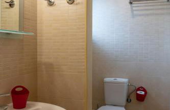 CHROMA Lodge Pikermi - Photo 66