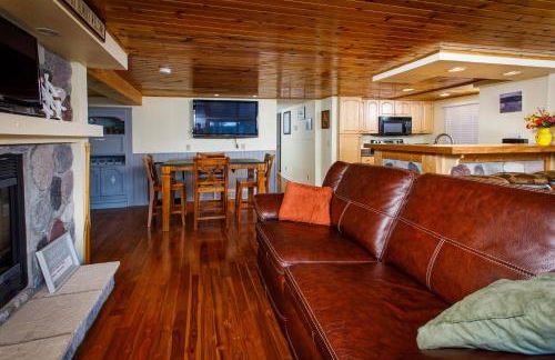 Lazy Daze Lagoon by Simple Life Rentals - Photo 3