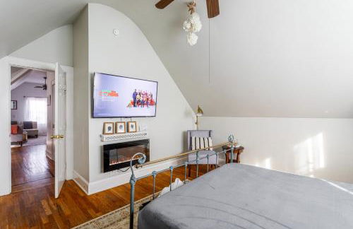 Charming 2BR Getaway with Modern Comforts - Foto 21