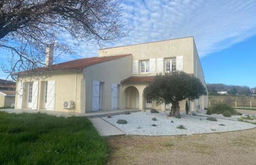 L Ecrin de Lidia close to MEETT Air conditioning Parking - Foto 9