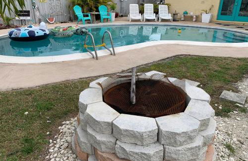 Quaint Coastal Pool Home on Florida's Space Coast - Foto 49