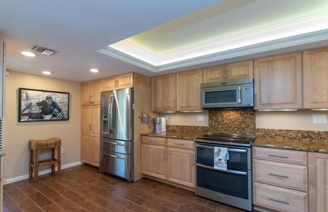 Beautiful Unit In One Of The Most Prestigious Condo Complex In Islamorada 2 Bedroom Condo by RedAwning - Photo 5