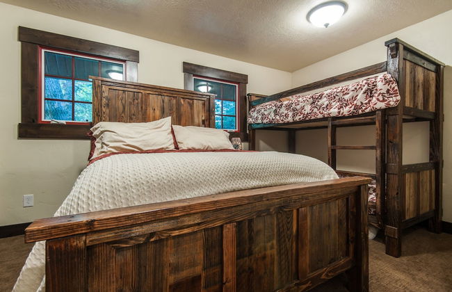 Hideaway Above The Stream - Photo 2