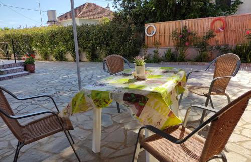 DIMITRIS EYRIAKIS COTTAGE - Photo 42